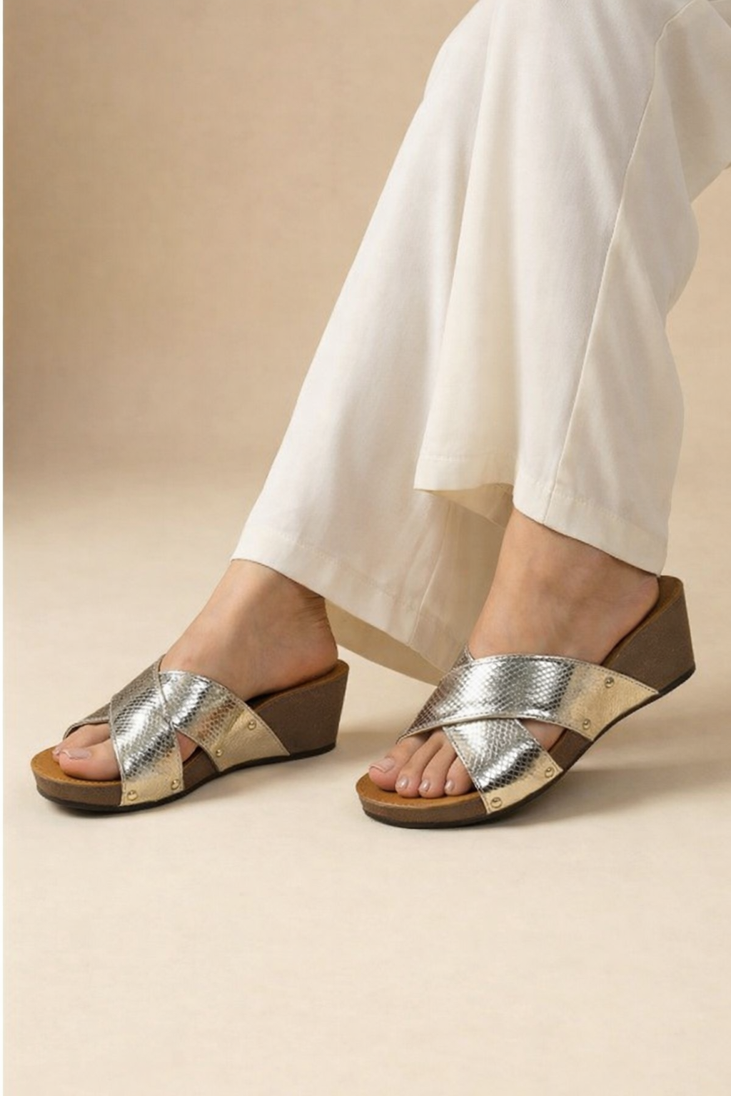 LUNARA SHIMMER WEDGE